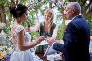 Paola celebrates a wedding with a sand ceremony